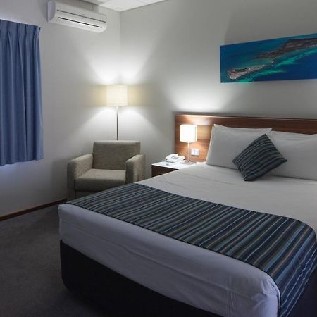 Ocean Centre Hotel Джералдтон Экстерьер фото